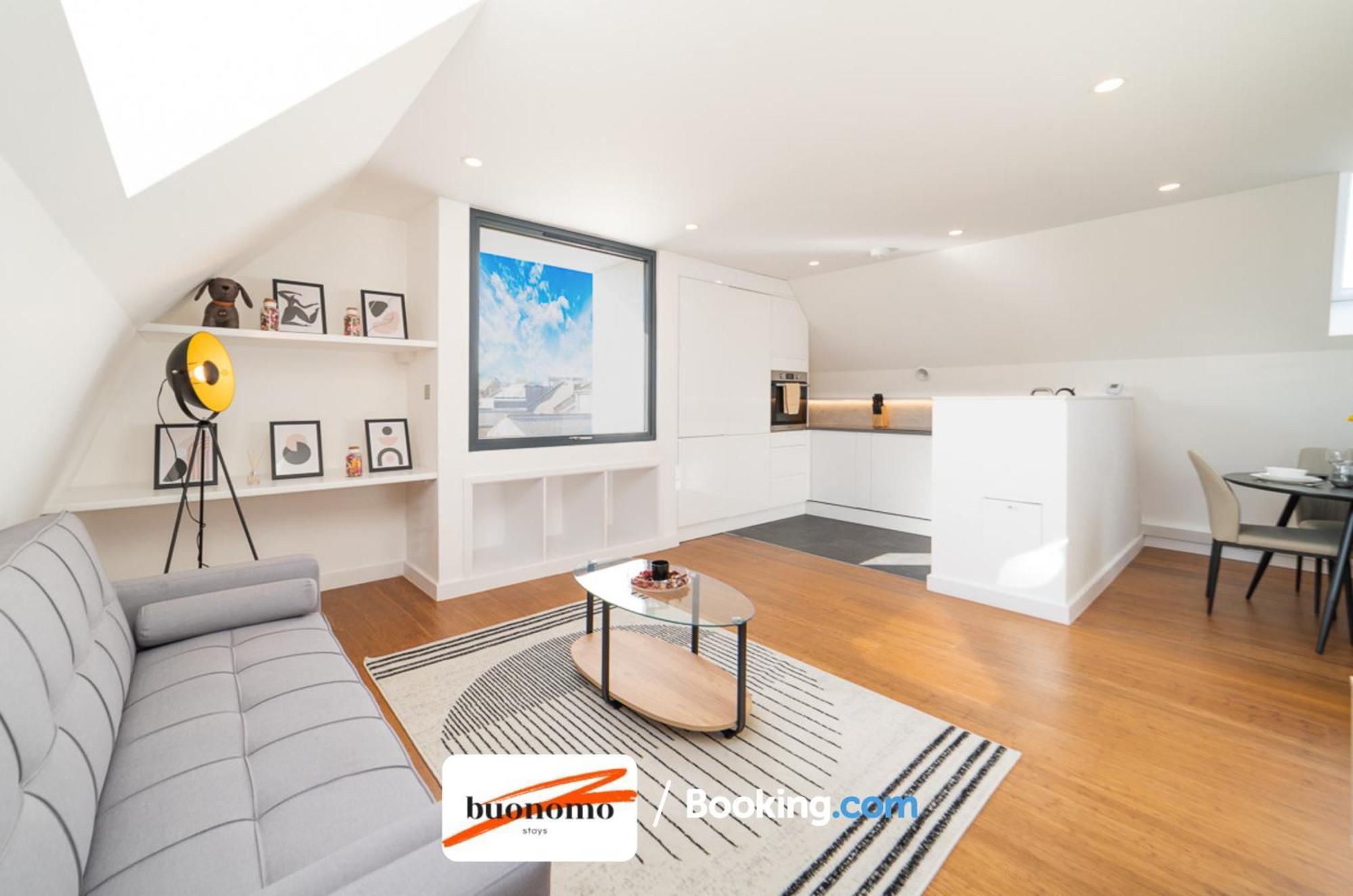 Two Bedroom At Buonomo Short Lets & Serviced Londra